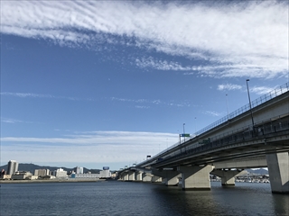 海に浮かぶ広島高速道路